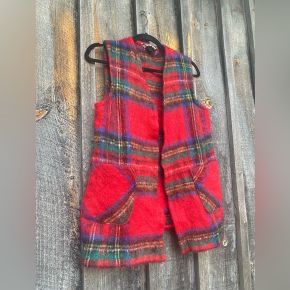 VINTAGE SCOTTISH wool plaid vest sweater red size large - Picture 1 of 2
